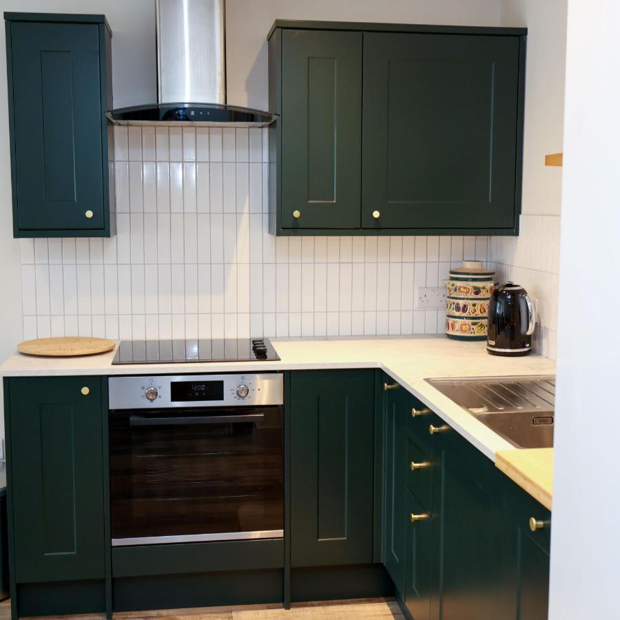 Spacious 1-Bed Apartment With Super King Or Twin In Central Charlbury, Cotswolds Bagian luar foto